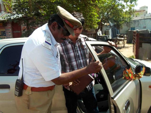 driveagainsttintedglassvehiclesinhyderabadfromtoday